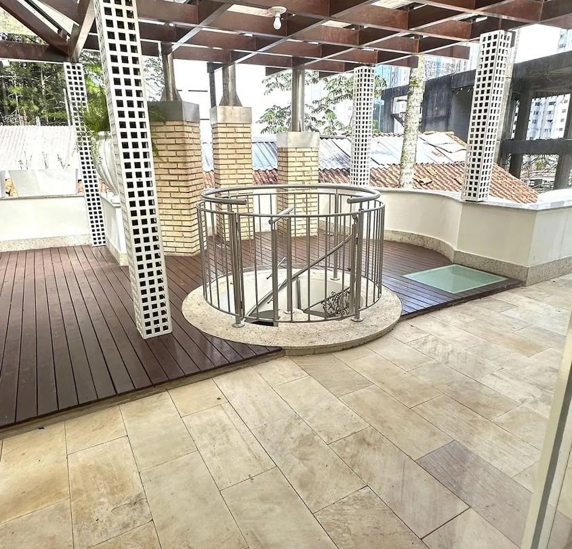 Semesterbostad Curta! |135| Casa | Piscina | Prox. Roda Gigante Balneário Camboriú